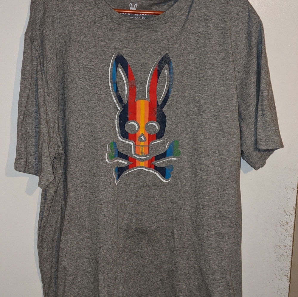 Tee shirt